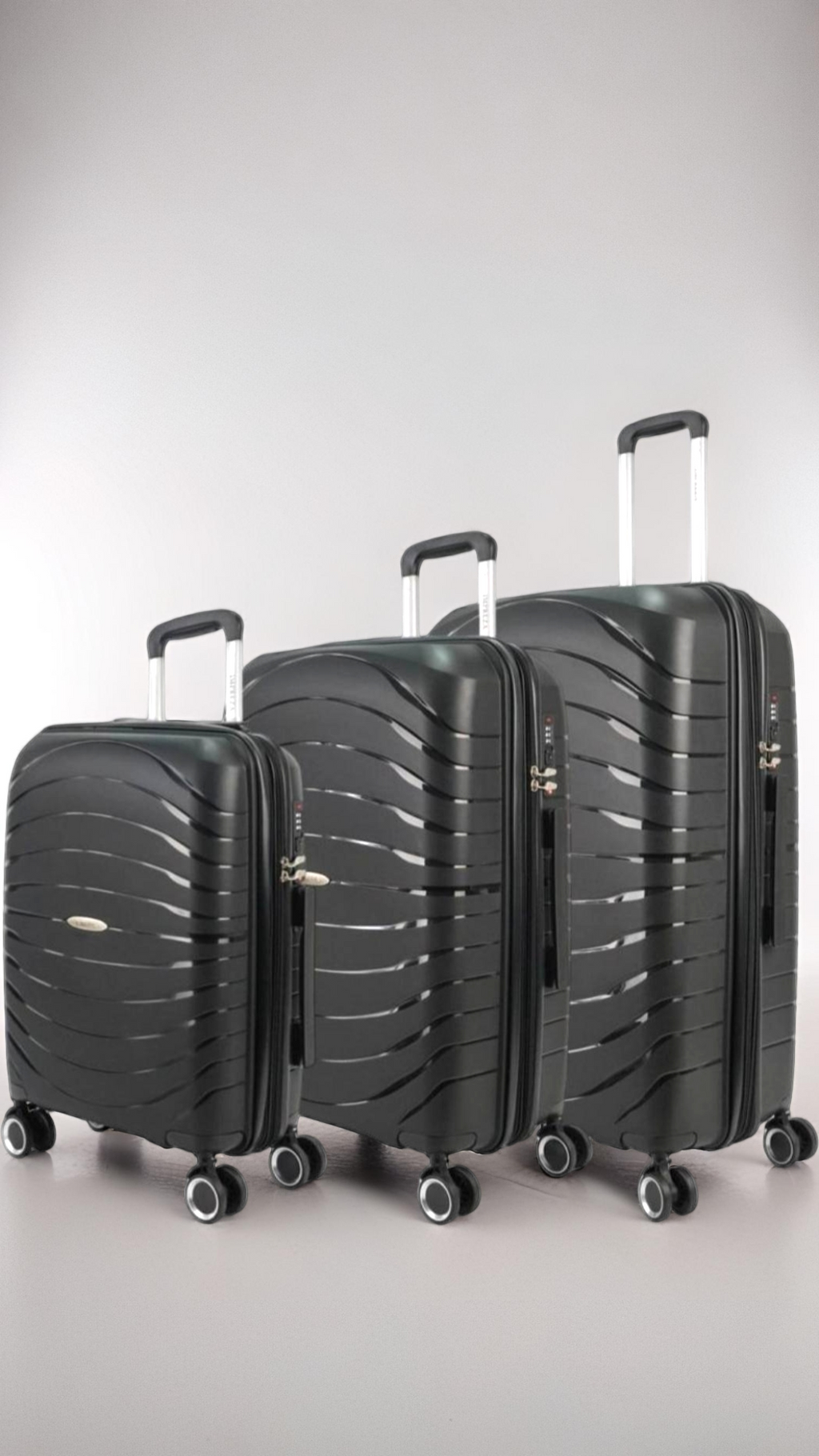 3 Piece High Quality Hard Shell Travel Suitcase -Black